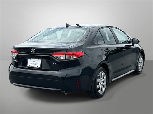 Used 2022 Toyota Corolla LE image 23