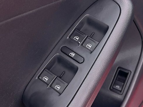 Used 2015 Volkswagen Jetta SE image 13