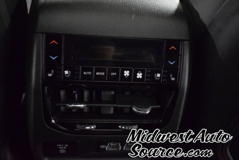 Used 2024 Jeep Grand Cherokee Summit image 29