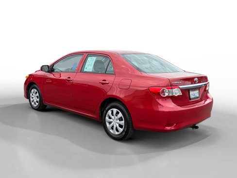 Used 2013 Toyota Corolla L image 3