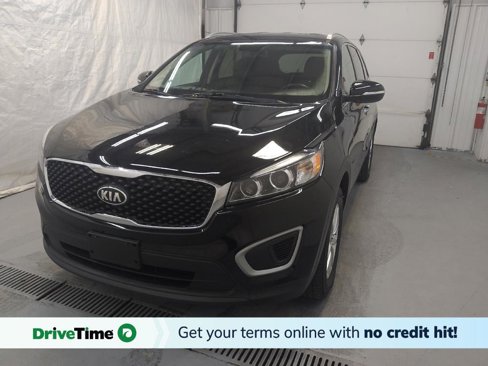 Used 2017 Kia Sorento LX w/ LX Convenience Package image 1