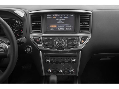 Used 2020 Nissan Pathfinder SV image 27