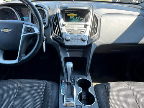 Used 2015 Chevrolet Equinox LT w/ Driver Convenience Package image 16
