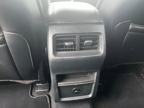 Used 2024 Ford Edge SEL image 36