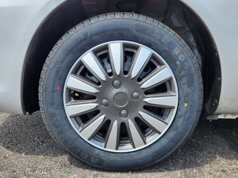 Used 2019 Nissan Versa S image 13