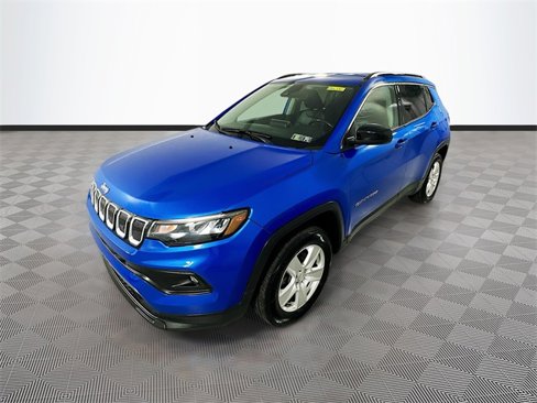 Used 2022 Jeep Compass Latitude w/ Convenience Group image 3