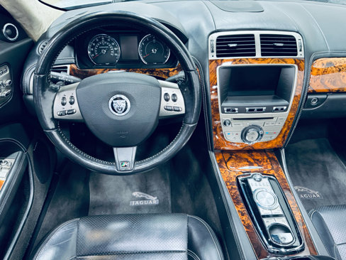 Used 2010 Jaguar XKR R image 33