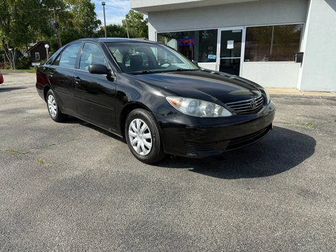 Used 2005 Toyota Camry image 3