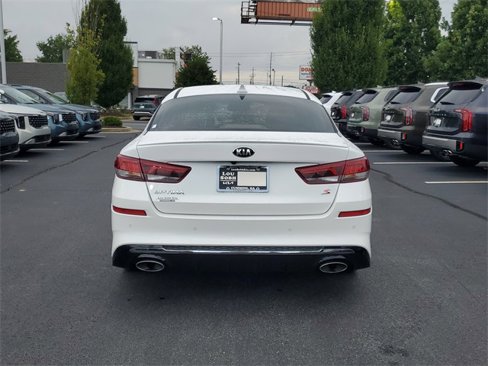 Certified 2020 Kia Optima S image 5