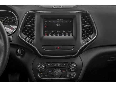 Used 2019 Jeep Cherokee Latitude Plus w/ Comfort/Convenience Group image 10