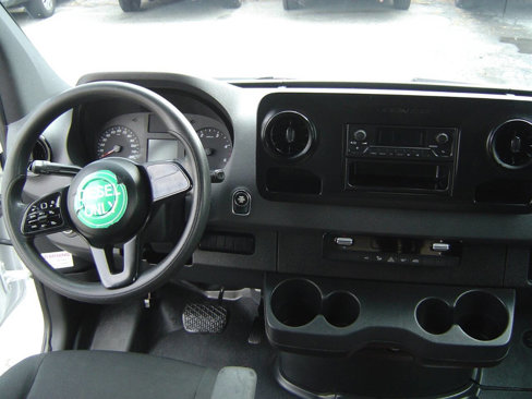 Used 2019 Freightliner Sprinter 2500 image 11
