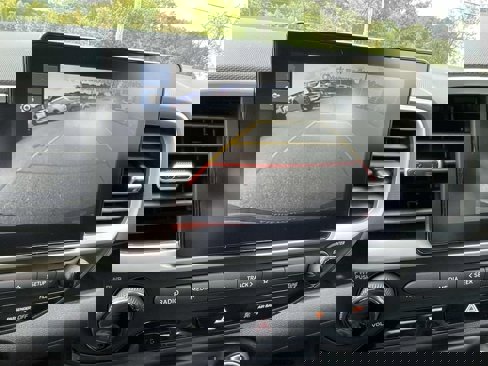 New 2026 Hyundai Venue SE image 14