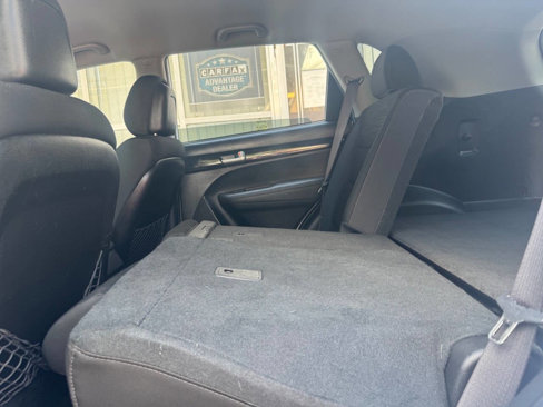 Used 2015 Kia Sorento LX image 16