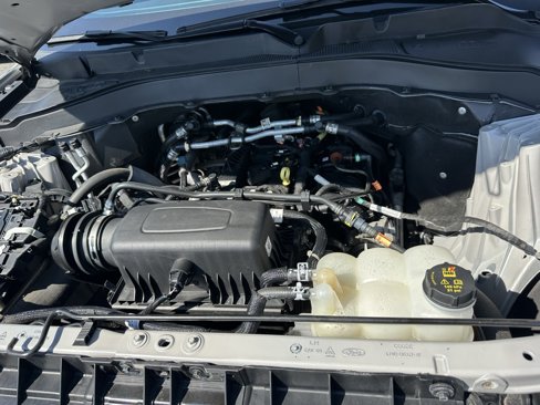 Used 2023 Ford Explorer XLT w/ Equipment Group 202A image 33