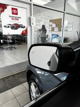 Used 2021 Ford Edge SEL image 10