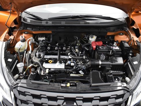 Used 2023 Nissan Kicks SV image 5