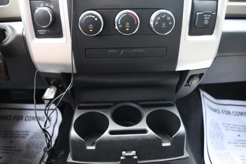 Used 2012 RAM 1500 Big Horn image 33