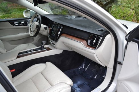 Used 2020 Volvo V60 T5 Cross Country w/ Protection Package Premier image 27