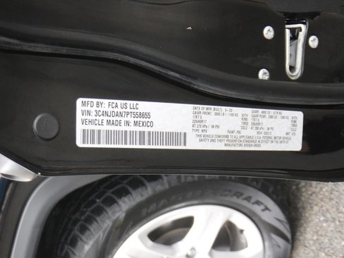 Used 2023 Jeep Compass Sport image 42