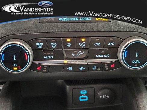 Used 2023 Ford Escape Active w/ Cold Weather Package image 29