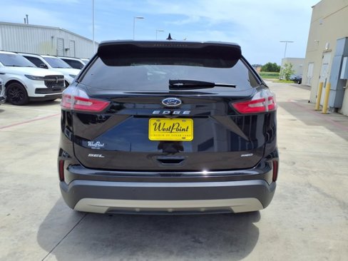 Used 2022 Ford Edge SEL w/ Convenience Package image 11