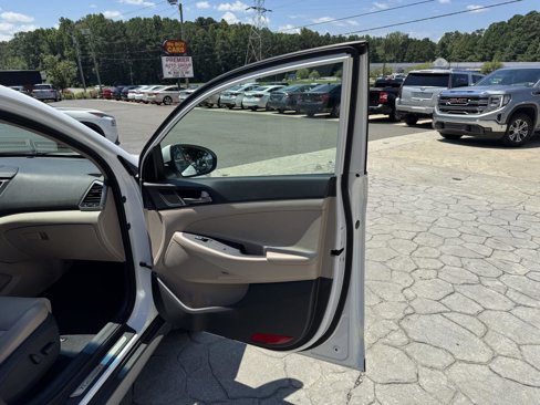Used 2018 Hyundai Tucson Limited image 16