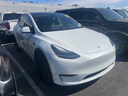 Used 2020 Tesla Model Y Long Range image 2