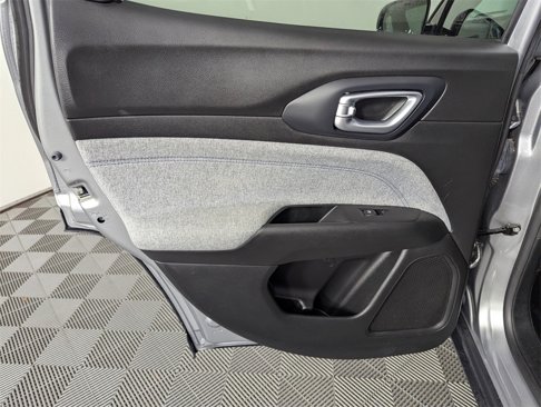 Used 2022 Jeep Compass Latitude image 28