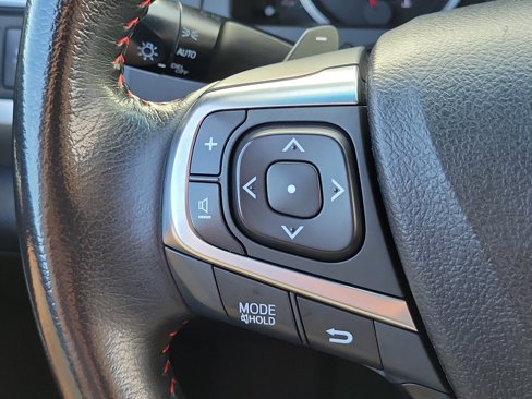 Used 2016 Toyota Camry SE image 27