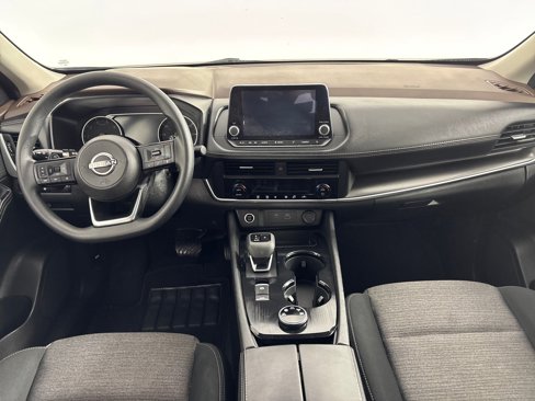 Used 2023 Nissan Rogue SV image 25