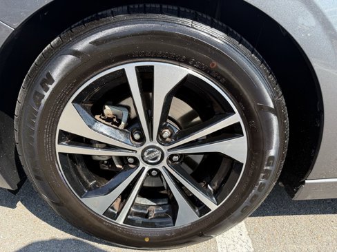 Used 2022 Nissan Sentra SV image 10