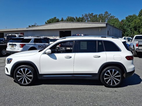 Used 2021 Mercedes-Benz GLB 250 4MATIC image 38