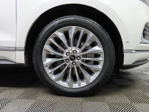 Used 2022 Ford Edge Titanium w/ Equipment Group 301A image 8
