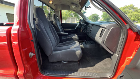 Used 2004 Dodge Dakota 2WD Regular Cab w/ Tire & Handling Group image 18