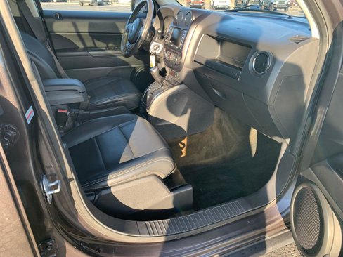 Used 2016 Jeep Patriot High Altitude image 10