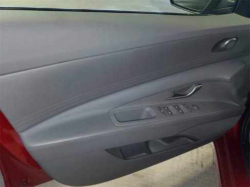Certified 2024 Hyundai Elantra SEL image 13