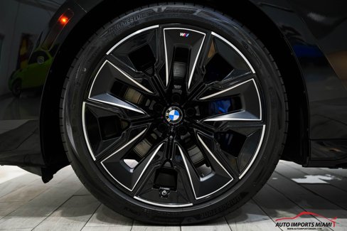Used 2024 BMW 740i image 90