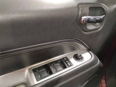 Used 2017 Jeep Compass High Altitude image 27