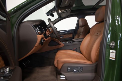 Used 2022 Bentley Bentayga image 20