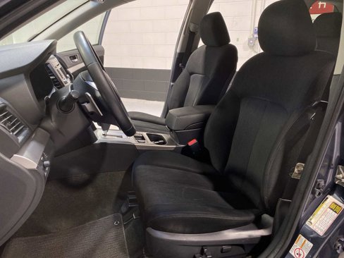 Used 2014 Subaru Outback 2.5i Premium image 11