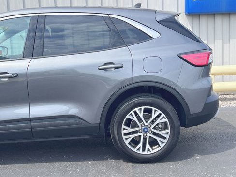Used 2022 Ford Escape SEL image 16