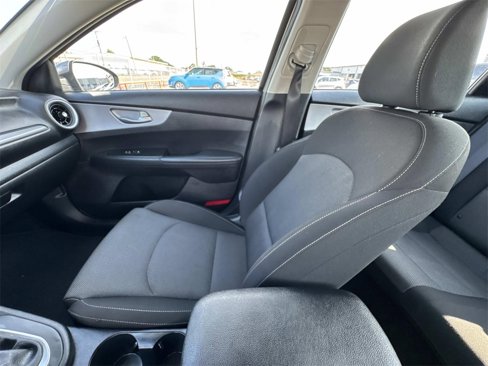 Certified 2024 Kia Forte LXS w/ LXS Technology Package image 32