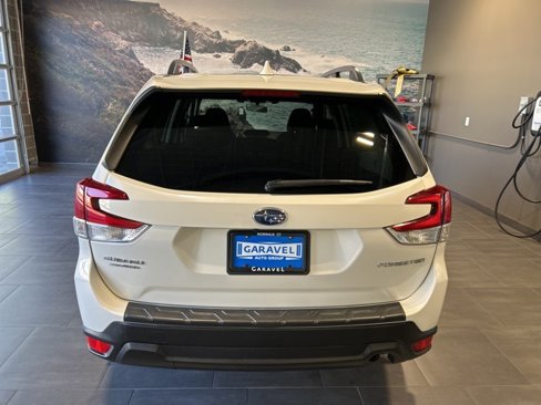 Used 2021 Subaru Forester Premium image 25