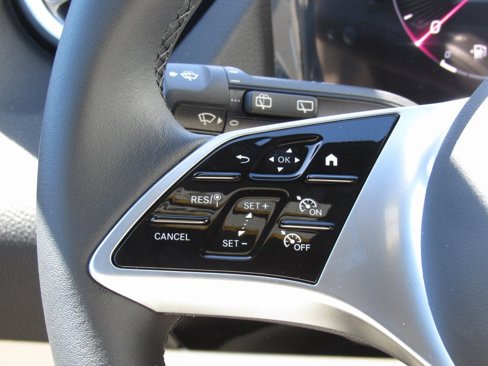 Certified 2025 Mercedes-Benz GLA 250 4MATIC image 27