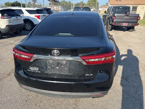 Used 2018 Toyota Avalon XLE image 4