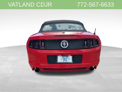 Used 2014 Ford Mustang Premium image 14
