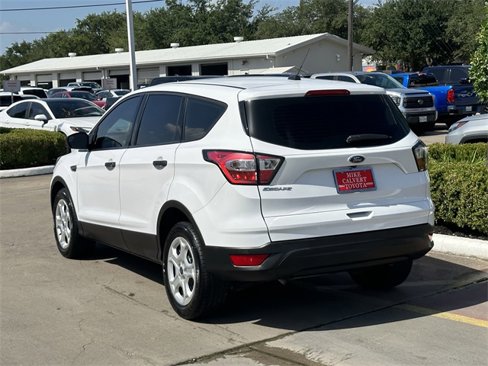 Used 2018 Ford Escape S image 5