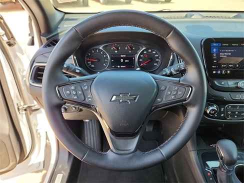 Used 2024 Chevrolet Equinox Premier image 16