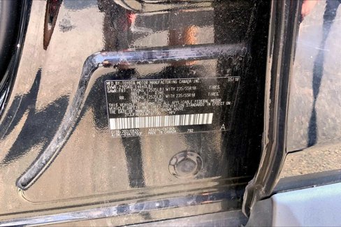 Used 2018 Toyota RAV4 SE image 36