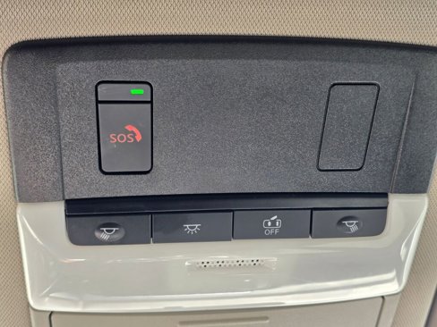 Used 2023 Nissan Rogue SV image 32